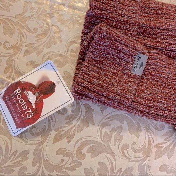 Roots 73 Mittens Dark Red Heather Sz L/XL NWT Unisex - Picture 2 of 4